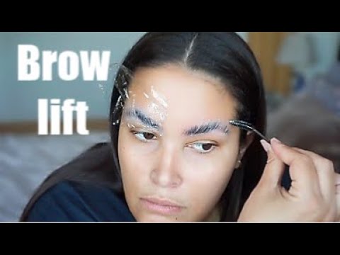 Le Brow Lift © image